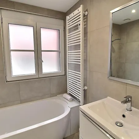 Duplex Elegant Pour 4 Pers Avec Garage Au Centre De - Fr-1-722-13 *